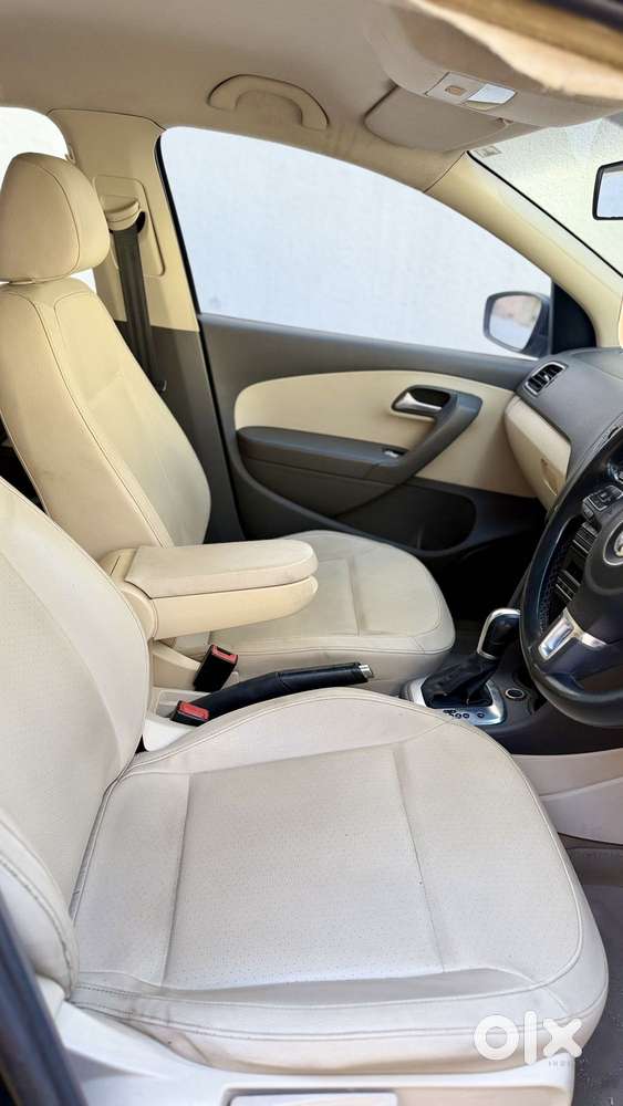 Volkswagen Vento 1.2 Tsi Highline Plus At, 2014, Petrol