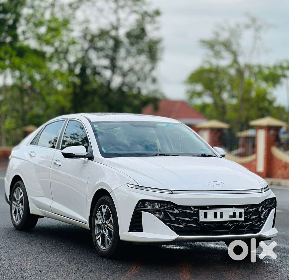 Hyundai Verna 1.5 Sx Petrol Mt, 2023, Petrol