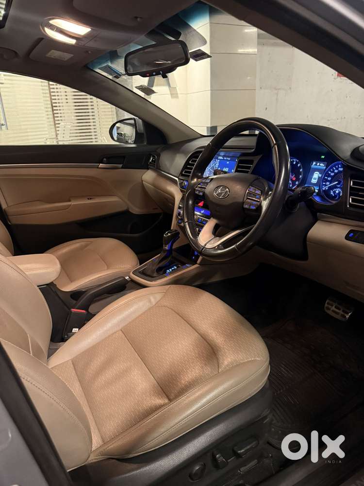 Hyundai Elantra Facelift, 2020, Petrol