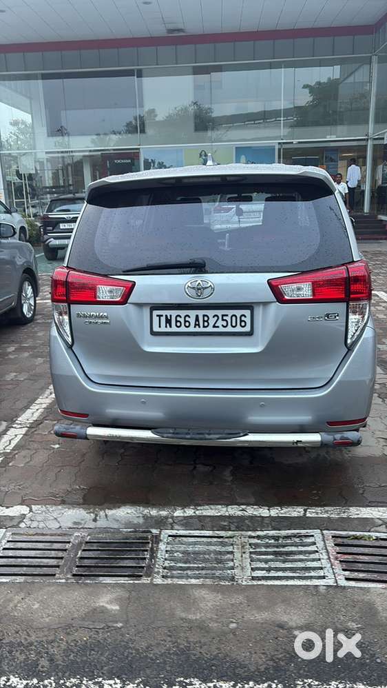 Toyota Innova Crysta