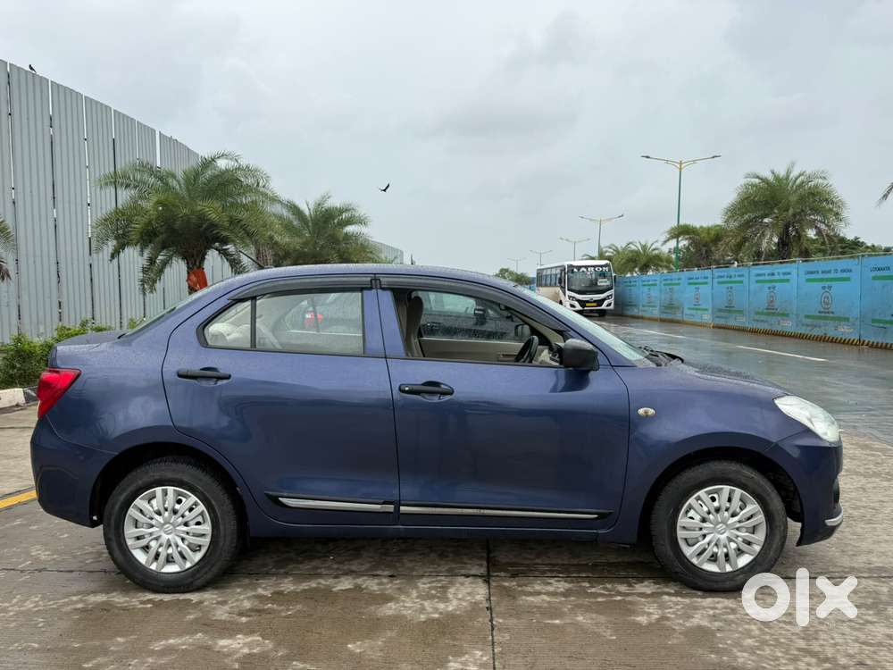 Maruti Suzuki Swift Dzire Vxi Optional, 2017, Petrol