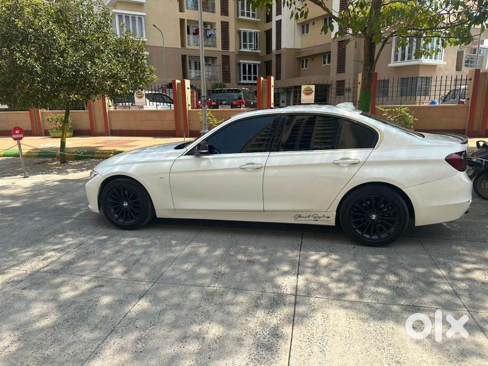 Bmw 3 Series 320d 2015, 3rd Owner,sunroof,diesel 69000 Km Driven