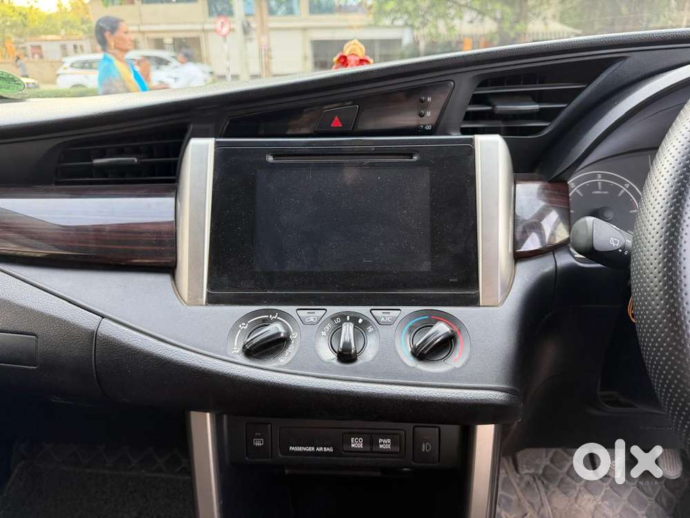 Toyota Innova Crysta 2.4 G Mt 8s, 2020, Petrol