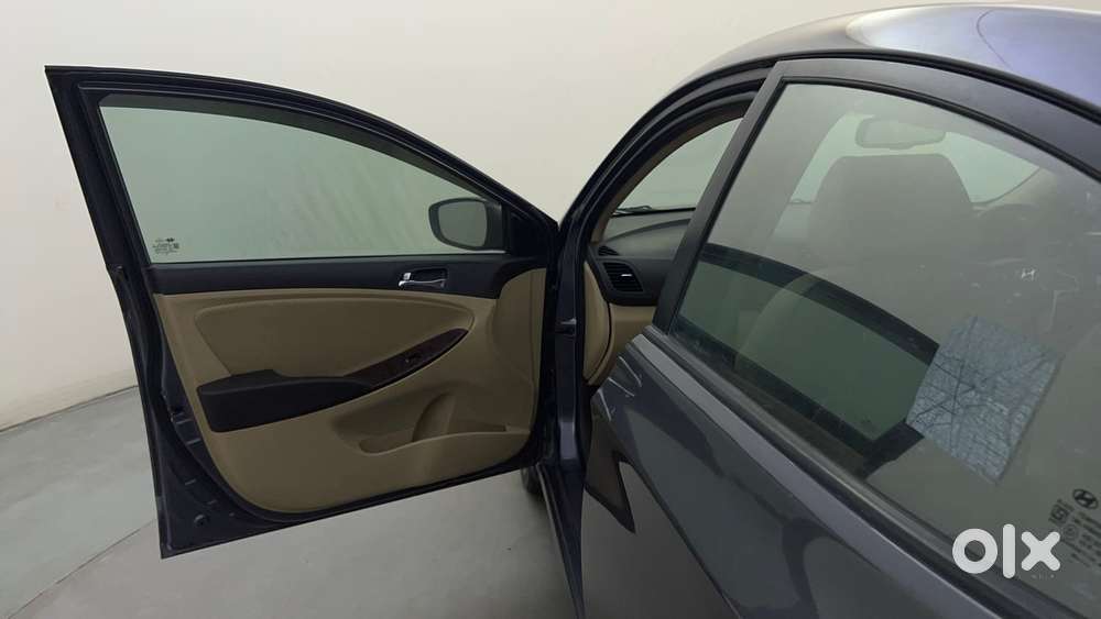 Hyundai Verna Fluidic 1.6 Vtvt Sx Opt, 2013, Petrol