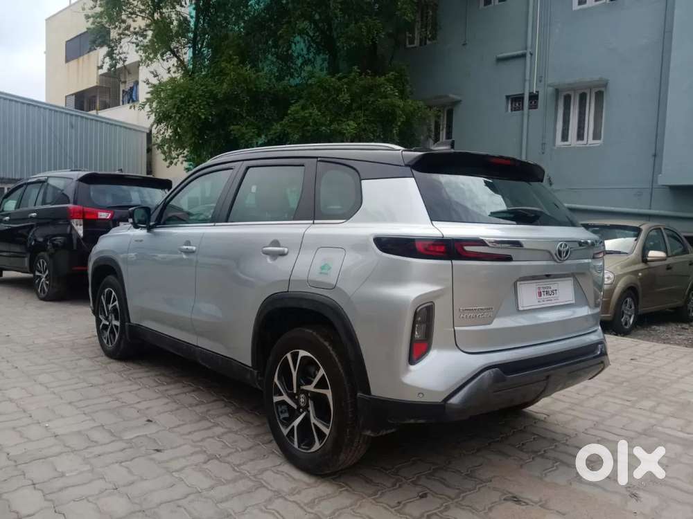 Toyota Urban Cruiser Hyryder 1.5 V Hybrid, 2023, Petrol