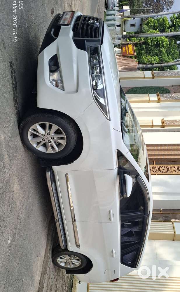 Toyota Innova Crysta 2.4 Gx Mt, 2023, Diesel