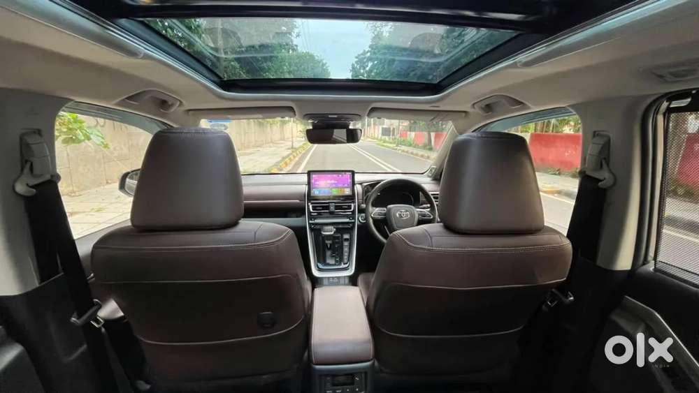 Toyota Innova Hycross 2.0 Zx (o) Hybrid 7 Str, 2026, Petrol