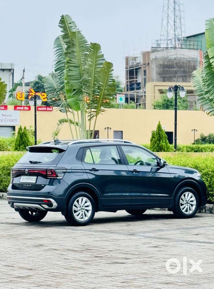Volkswagen Taigun 1.0 Tsi Highline At, 2022, Petrol