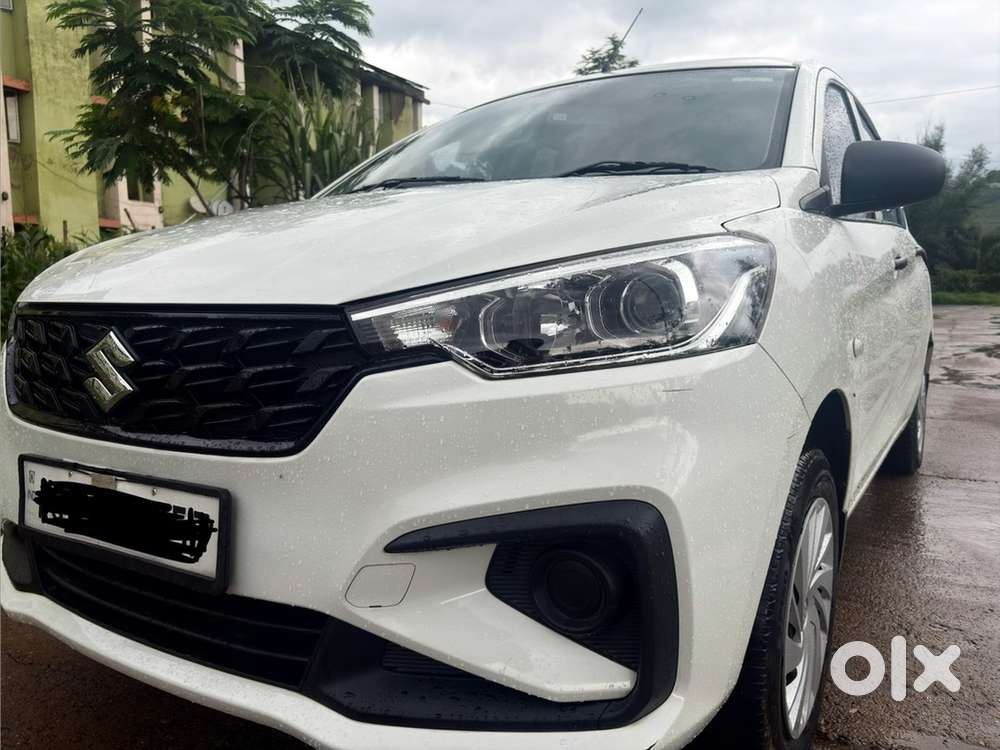 Maruti Suzuki Ertiga Petrol 2024