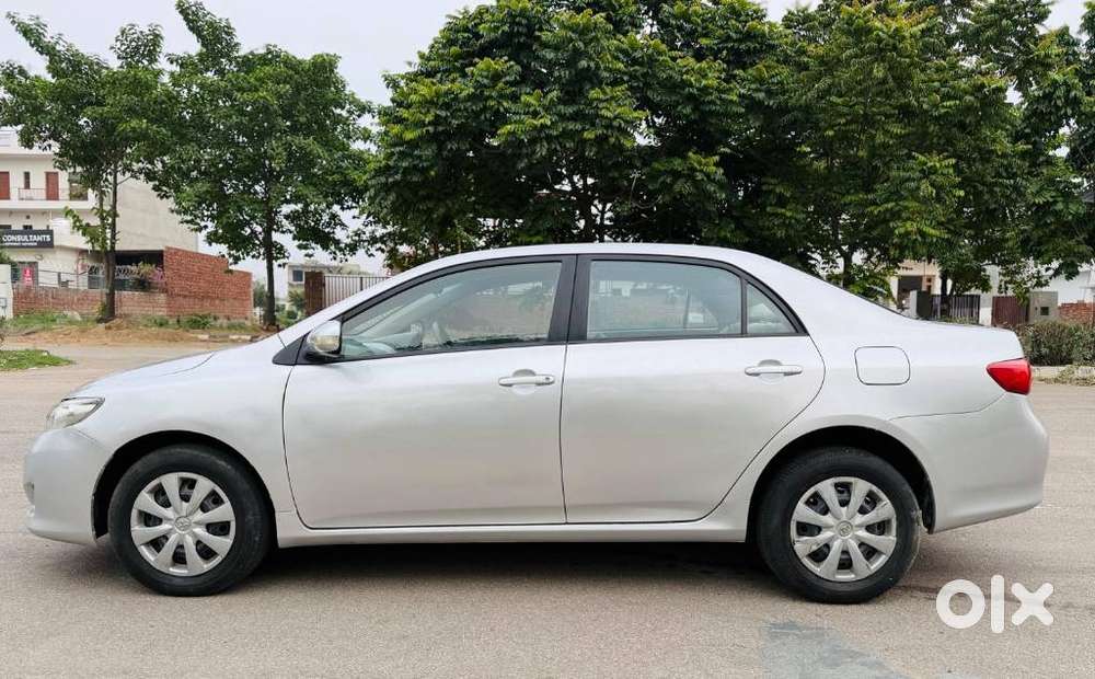 Toyota Corolla Altis G, 2010, Petrol