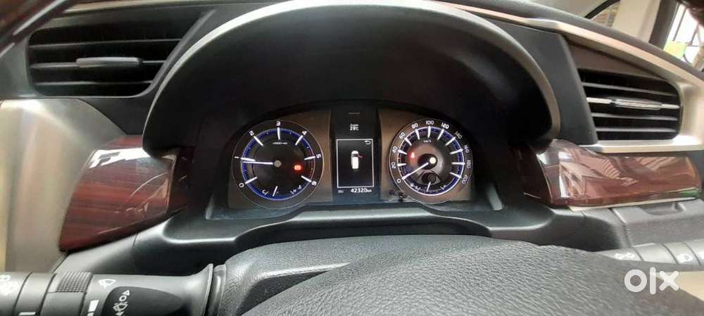 Toyota Innova Crysta 2.4 V 8 Str, 2023, Diesel