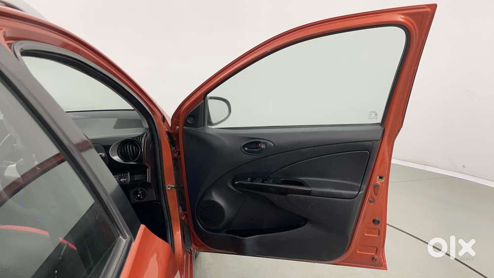 Toyota Etios Cross 1.2l G, 2018, Petrol