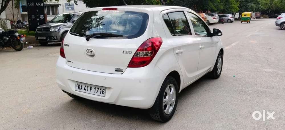 Hyundai I20 1.4 Asta (at), 2011, Diesel