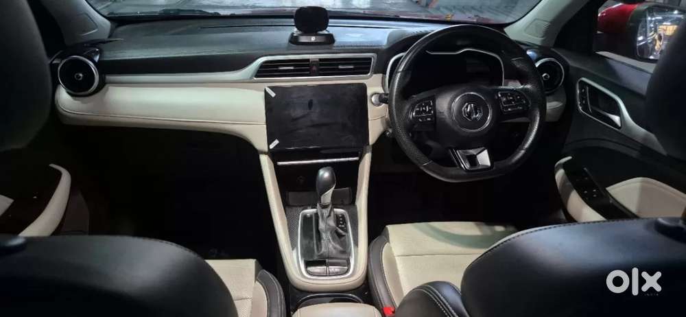 Mg Astor 1.5 Savvy Cvt S Red, 2021, Petrol