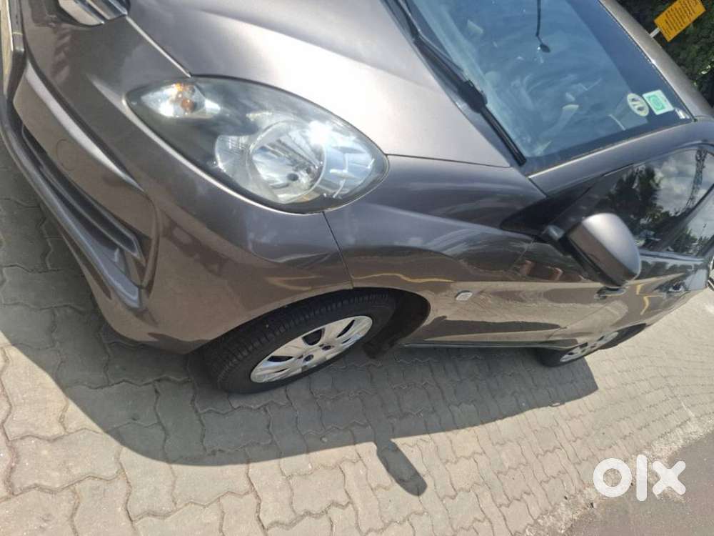 Honda Amaze, 2015