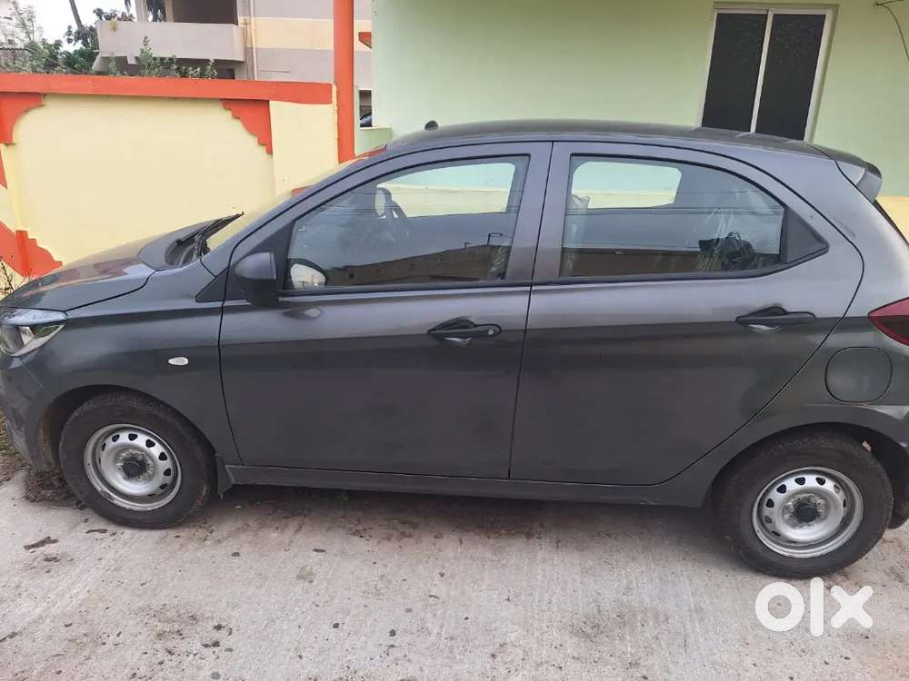 Tata Tiago 1.2 Revotron Xe