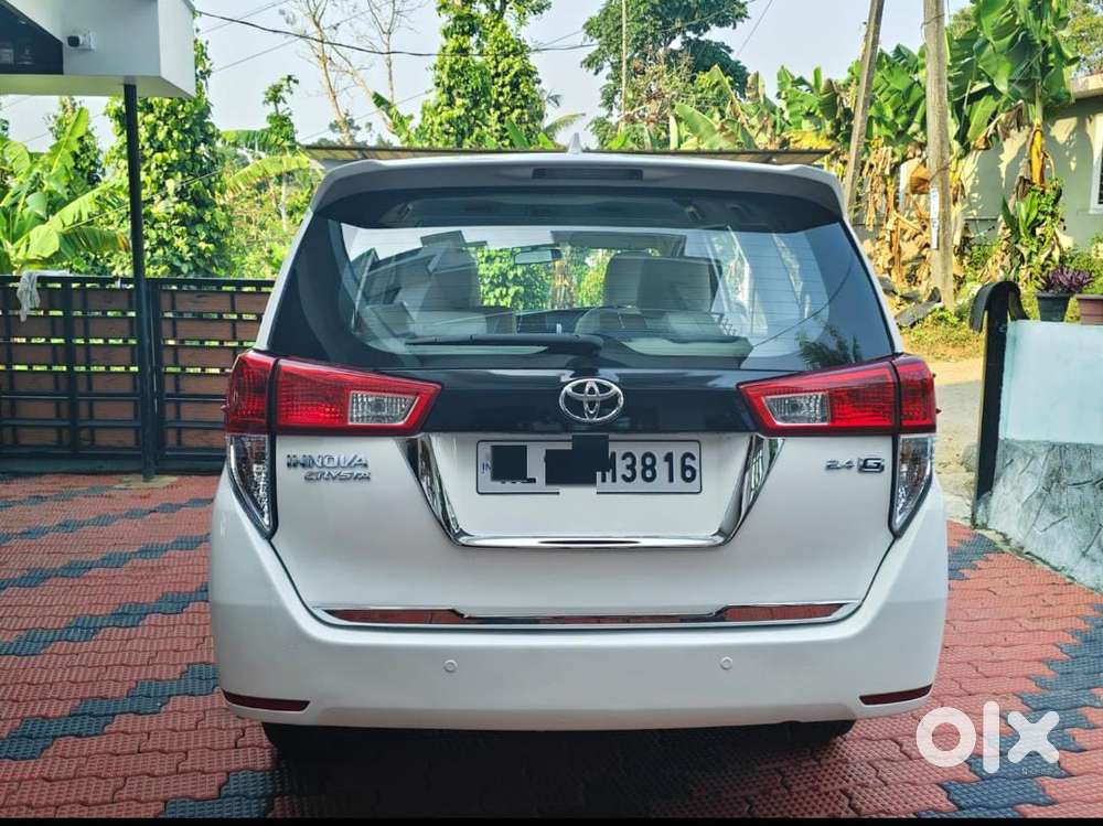 Toyota Innova Crysta