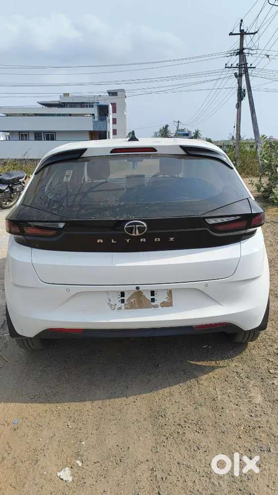 Tata Altroz Xm Petrol 2024