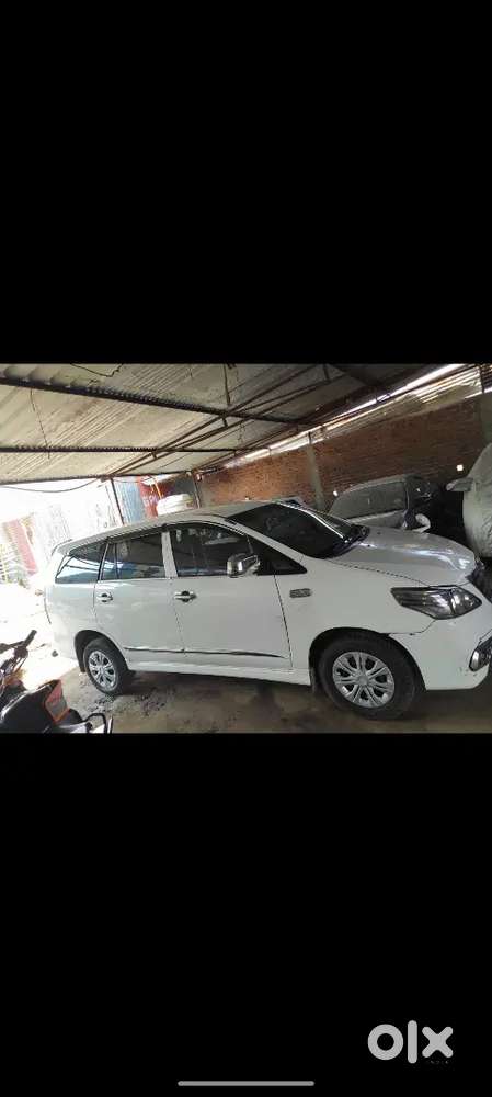 Toyota Innova Diesel 2013 With 72500 Km Driven
