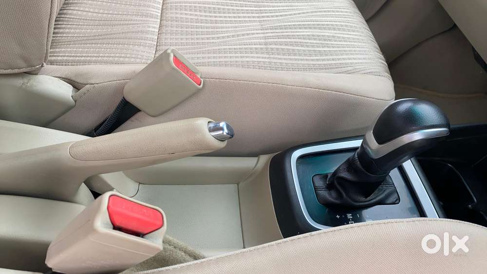 Maruti Suzuki Swift Dzire Amt Vxi, 2019, Petrol