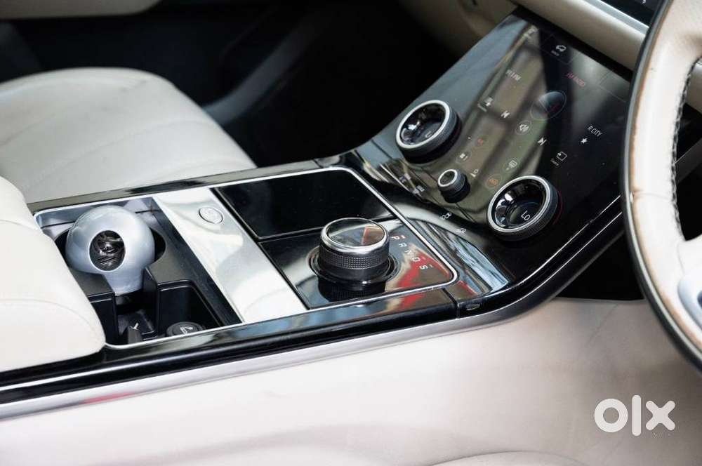 Land Rover Range Velar D180 R-dynamic Hse, 2019, Petrol