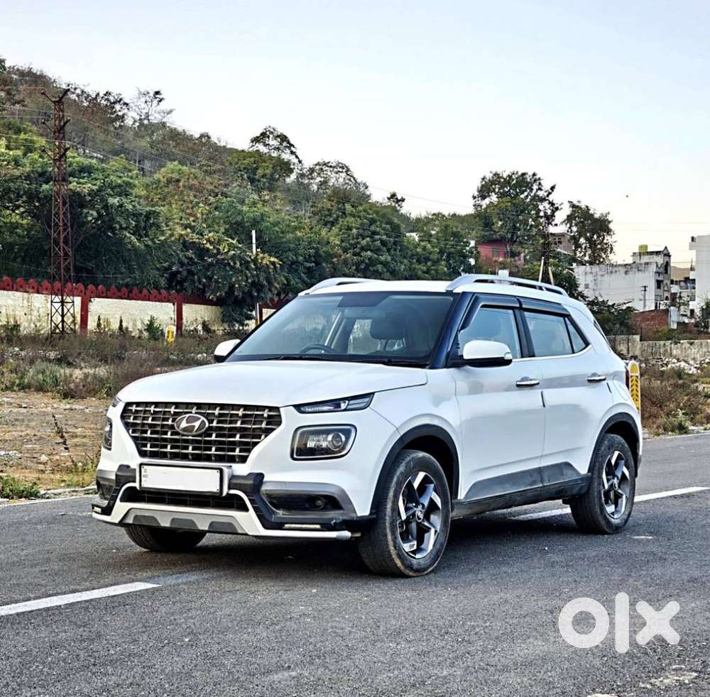 Hyundai Venue Sx (o) Mt 1.5 Diesel, 2021, Diesel