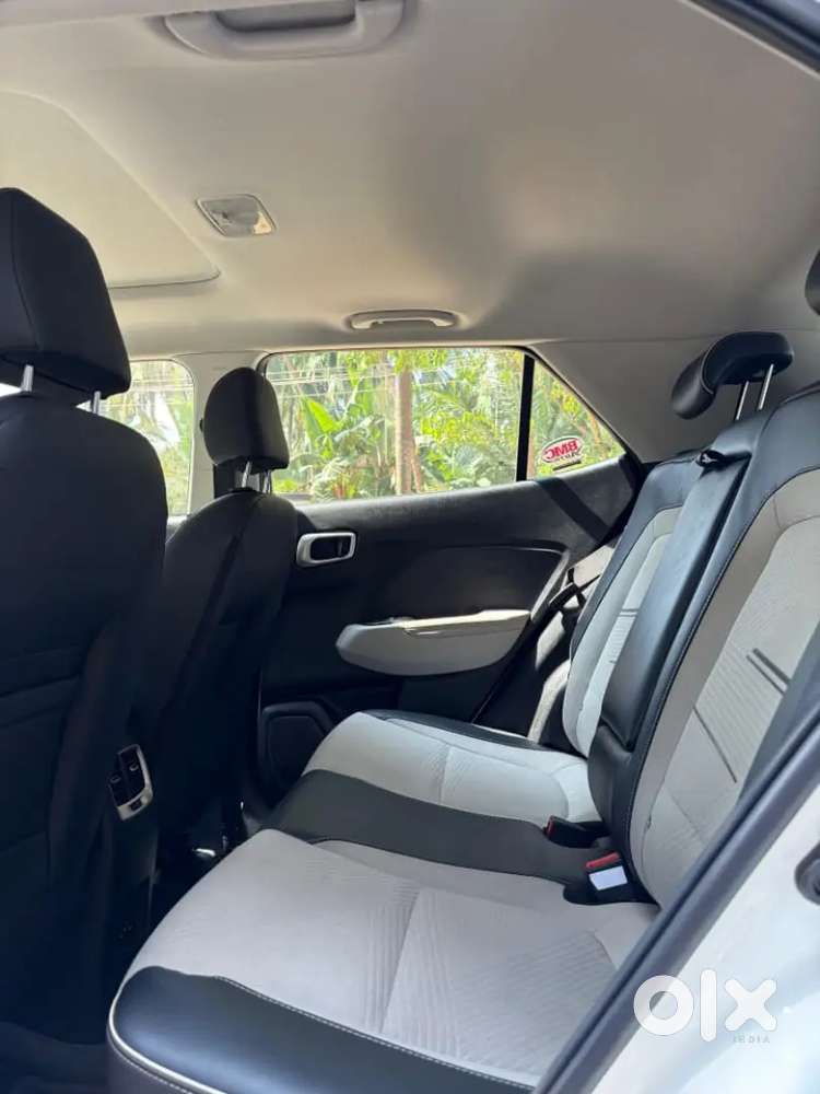 Hyundai Venue 2022 Diesel 95000 Km Driven