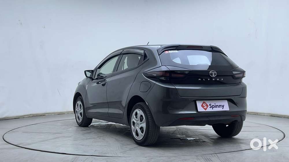 Tata Altroz 1.2 Xm Plus, 2022, Petrol