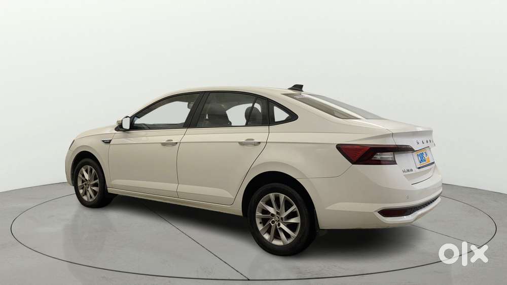 Skoda Slavia 1.0 Ambition Tsi, 2022, Petrol