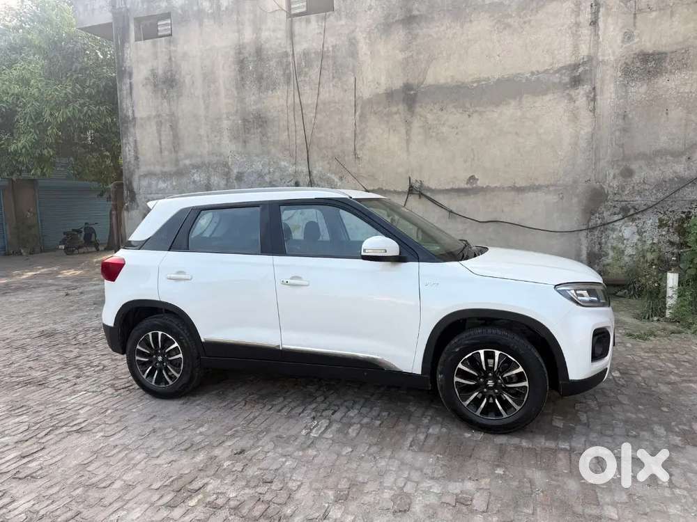 Brezza Zxi+ 2021
1 Owner, Dual Airbags 
New Aloy Tyres , 77 K