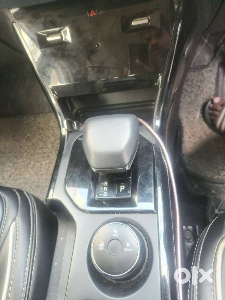 Tata Curvv Crtv Amt, 2024, Petrol