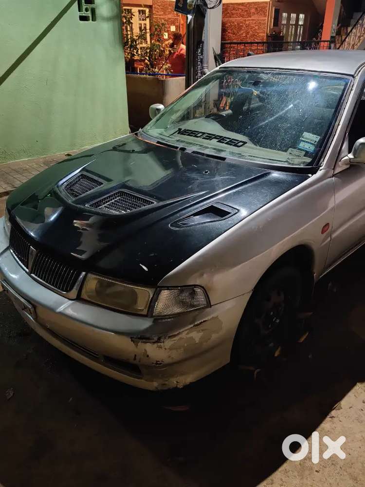 Mitsubishi Lancer 2.0 Lxd 2004