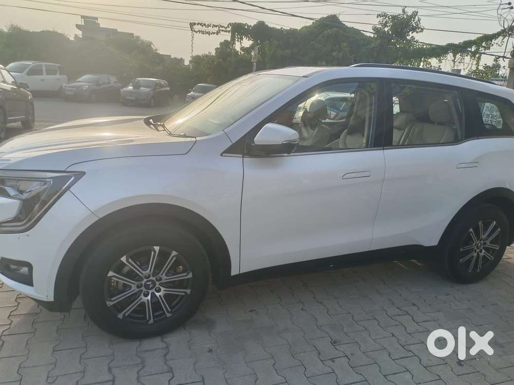 Mahindra Xuv700 2.2 Ax 7 Diesel At Luxury Pack Str Awd, 2022, Diesel
