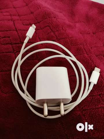 Apple iPhone XS Max Charger Original (USB Adapter and Cable) at