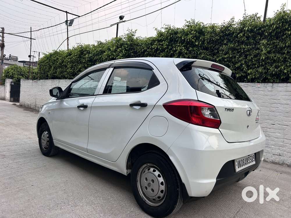 Tata Tiago 1.2 Revotron Xm, 2016, Petrol