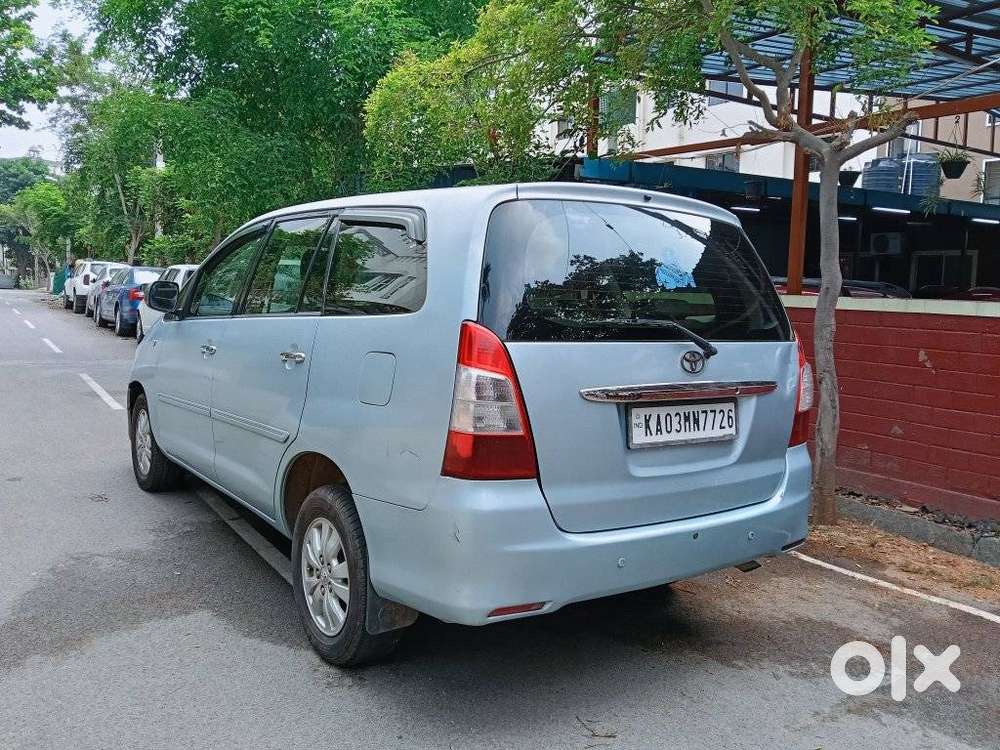 Toyota Innova 2.5 Ev Ps 7 Str Bs-iii, 2011, Diesel