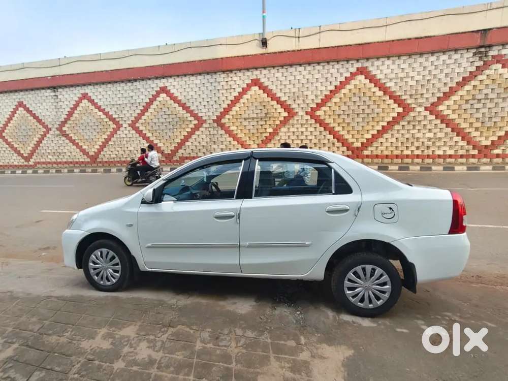 Toyota Etios [2010-2012] 2012