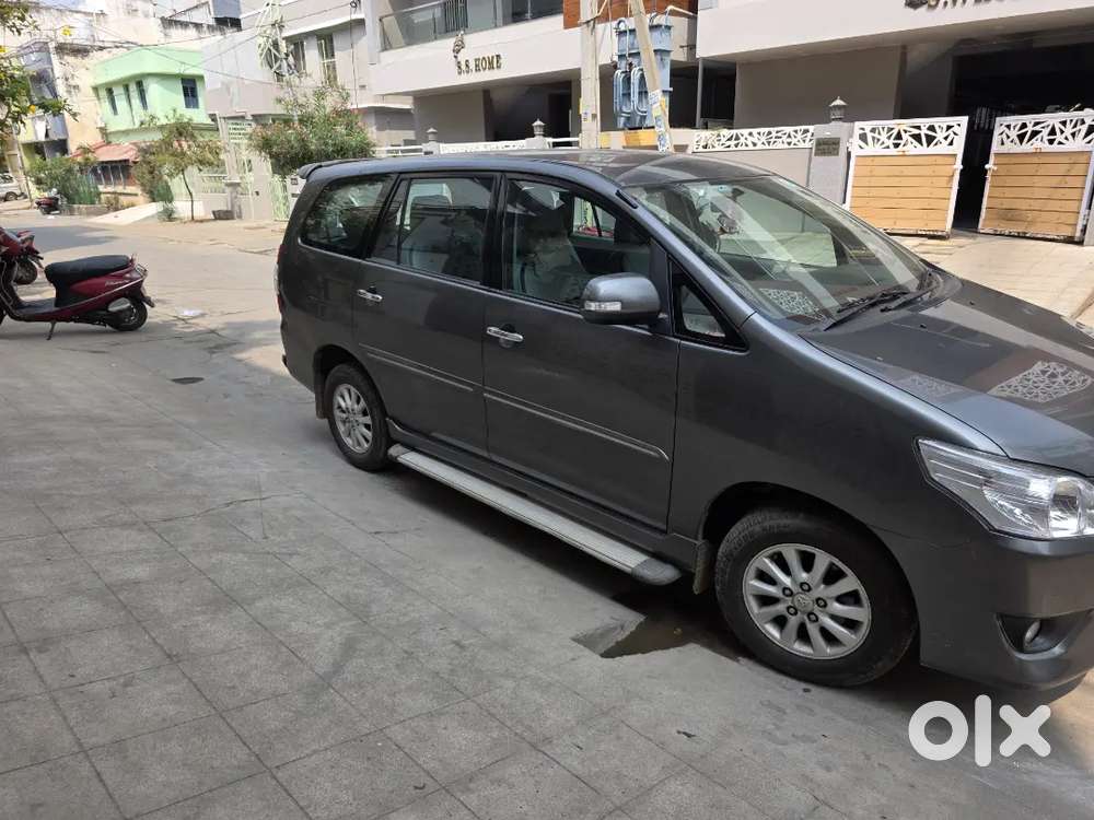 Toyota Innova 2013