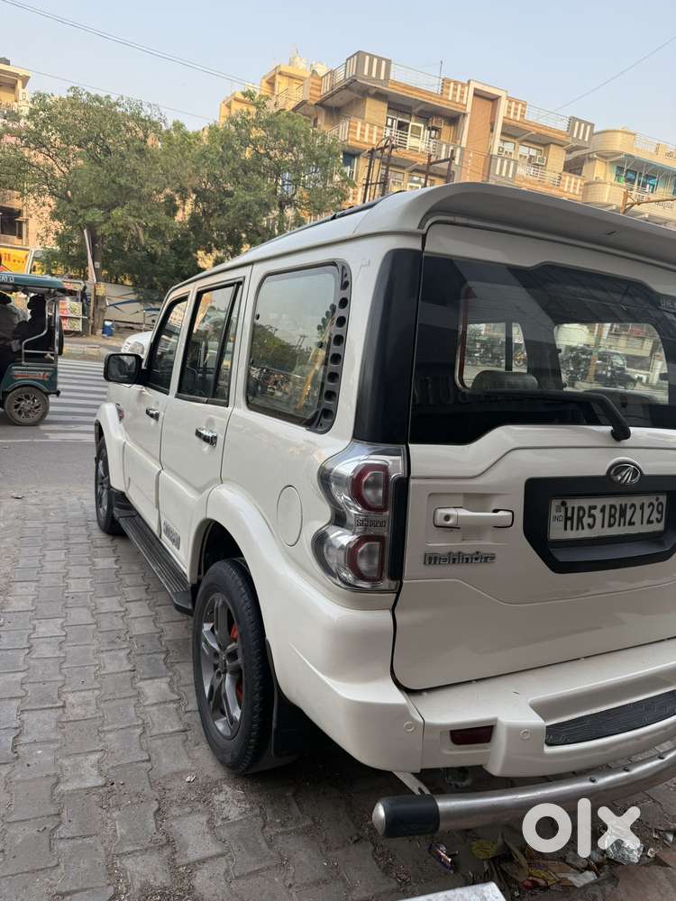Mahindra Scorpio S6 Plus, 2017, Diesel