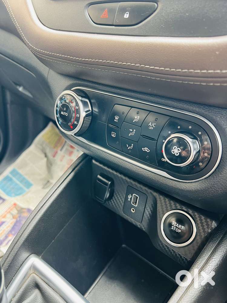 Nissan Kicks Xv Premium Option D Dual Tone, 2019, Diesel