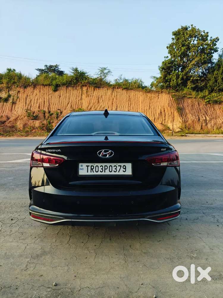 2021 Hyundai Verna (black)