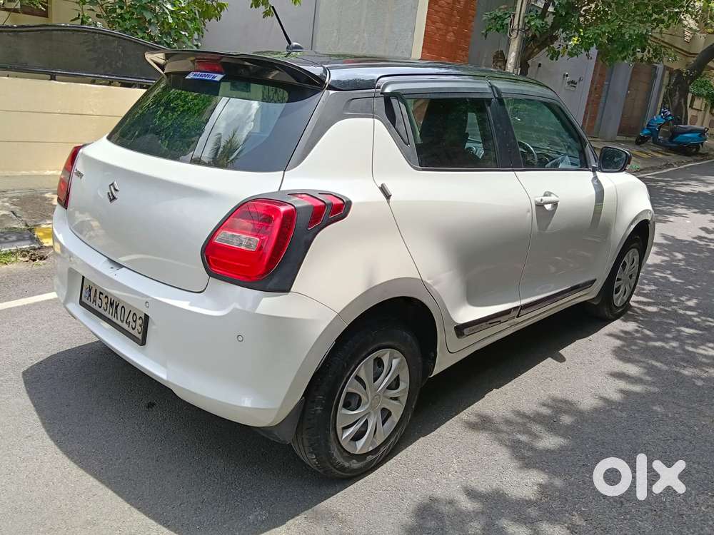 Maruti Suzuki Swift Vxi + Manual, 2022, Petrol