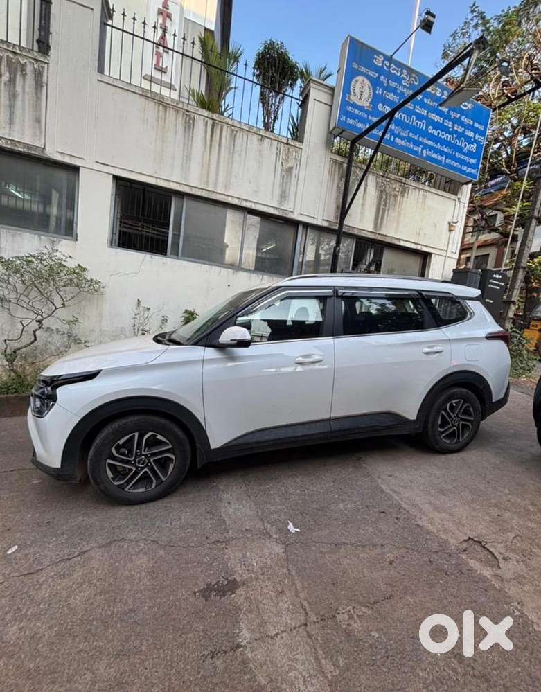 Kia Carens 2022 Diesel Well Maintained