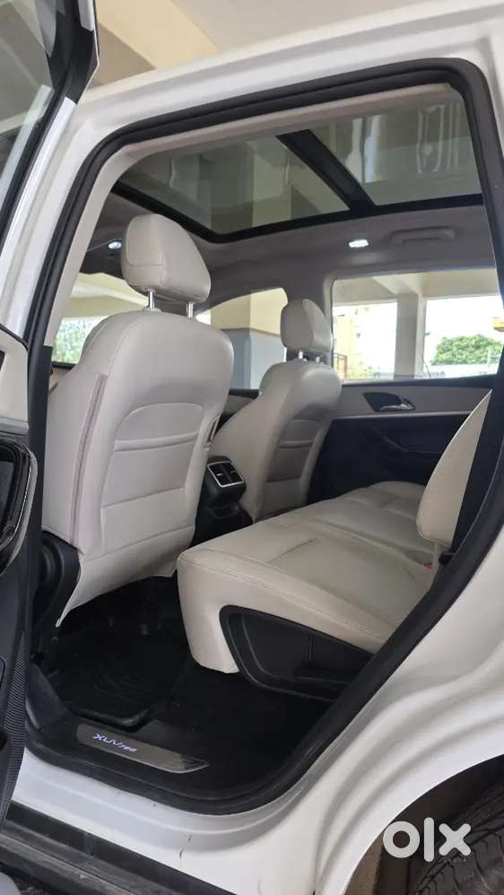 Mahindra Xuv700 2024 Diesel At