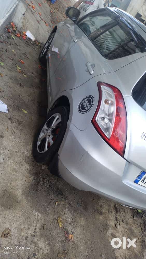 Maruti Suzuki Swift Vxi Optional, 2012, Petrol