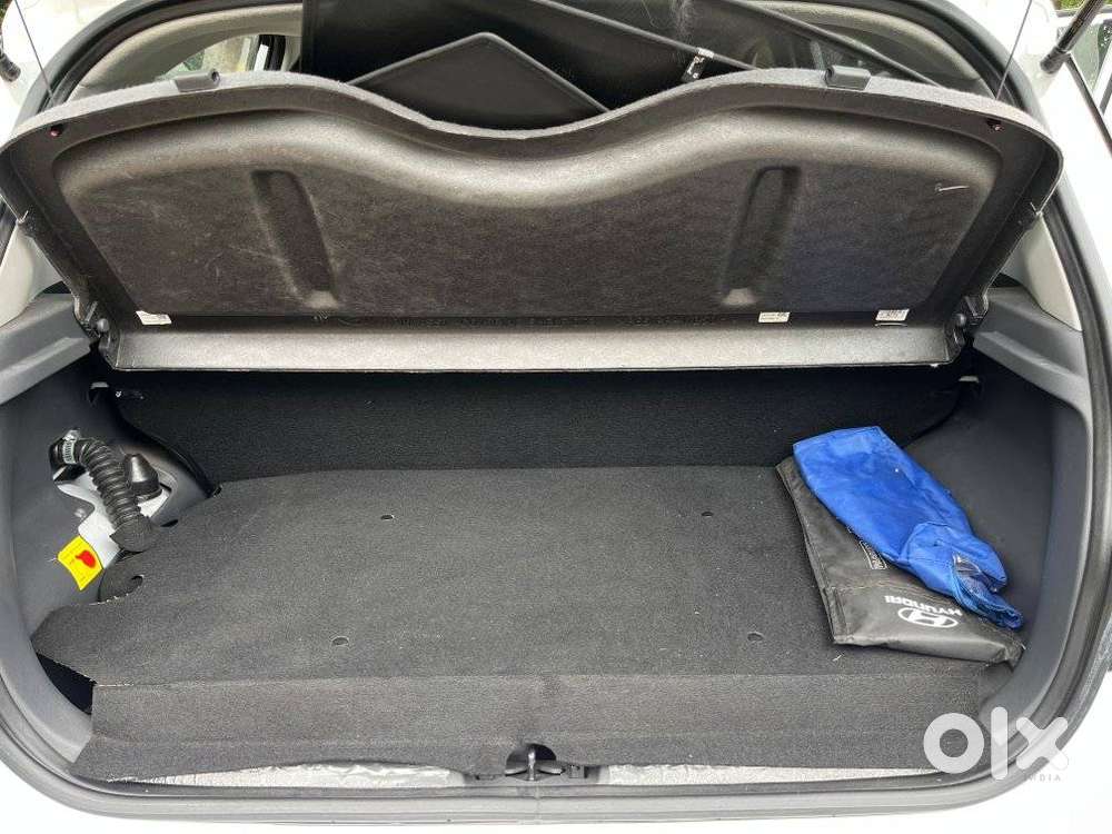 Hyundai Grand I10 Nios Sportz 1.2 Kappa Cng, 2025, Cng & Hybrids