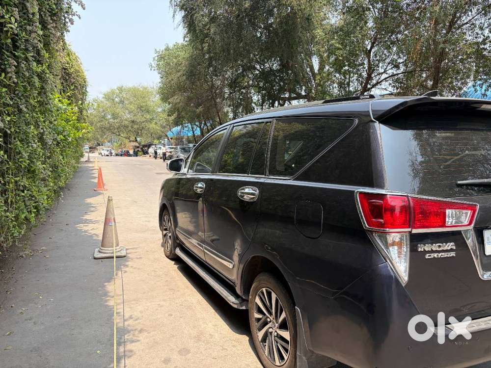 Toyota Innova Crysta Zx