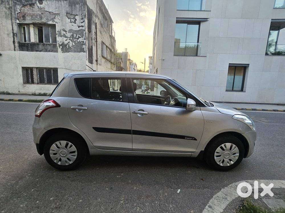 Maruti Suzuki Swift 2011-2014 Vxi, 2013, Petrol