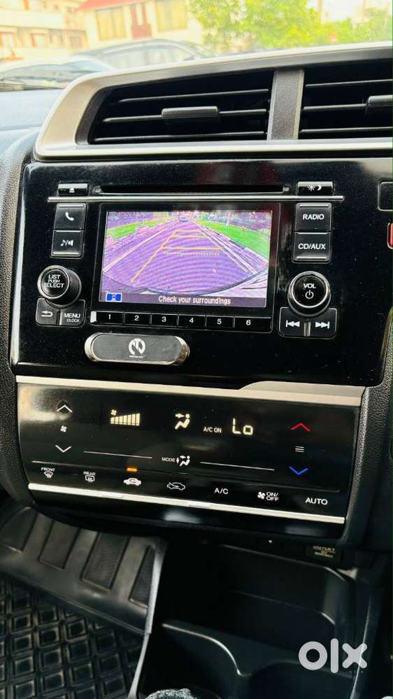 Honda Jazz V Automatic, 2015, Petrol