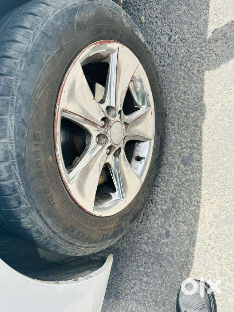 Nissan Diesel Car 2014